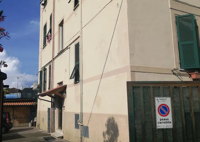 Il Giardino Cinque Terre لا سبيتسْيا